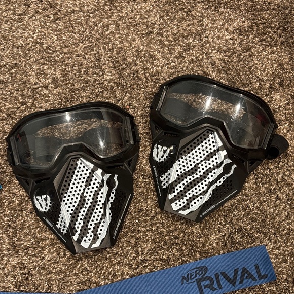 Nerf Rival Black and White Masks with Red and Blue Straps - Picture 4 of 8